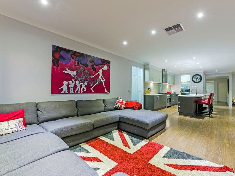 3 Omaroo Street, Truganina VIC 3029, Truganina - Thumbnail 8