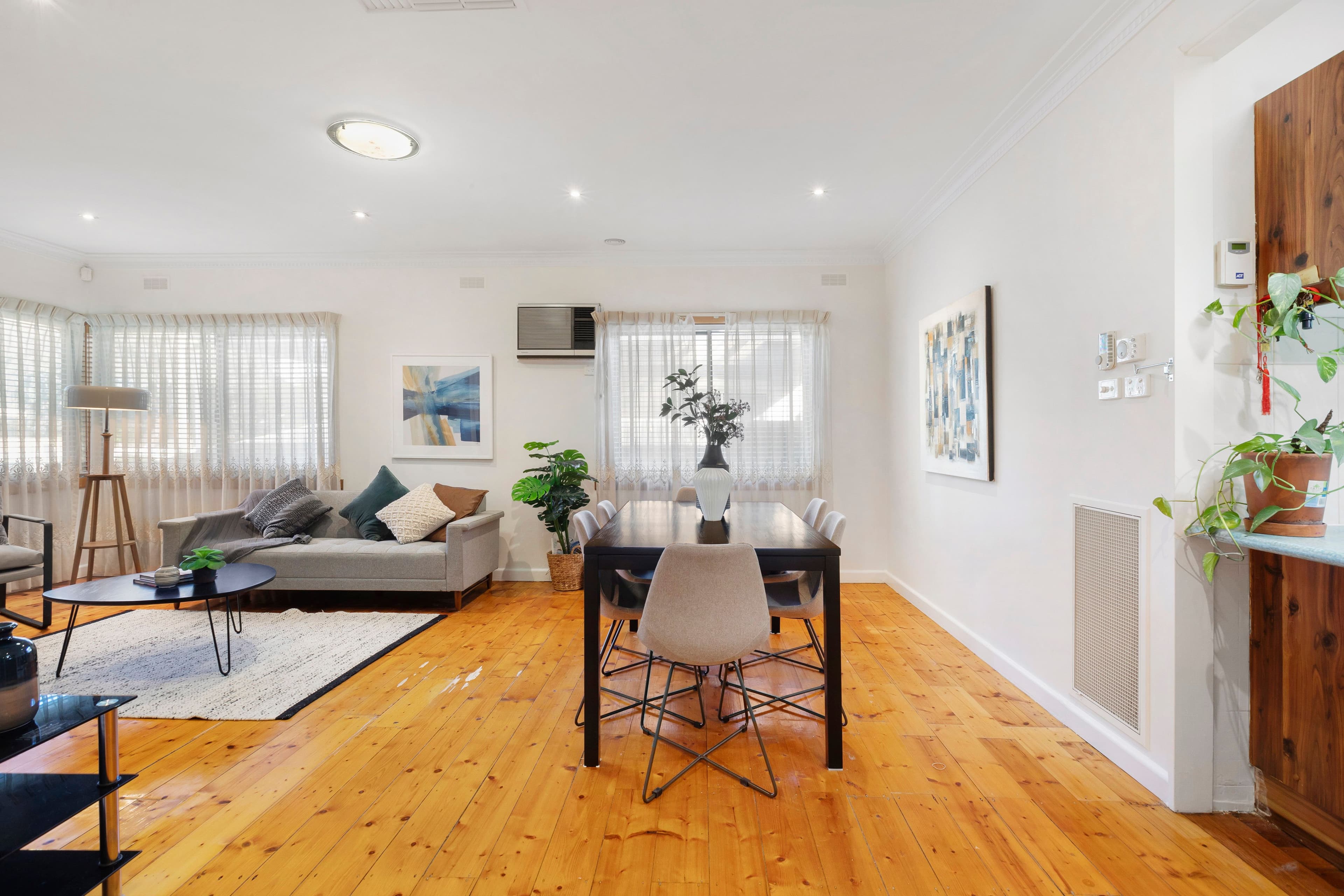 31 Joyce Avenue, Oakleigh South VIC 3167, Oakleigh South - Thumbnail 2