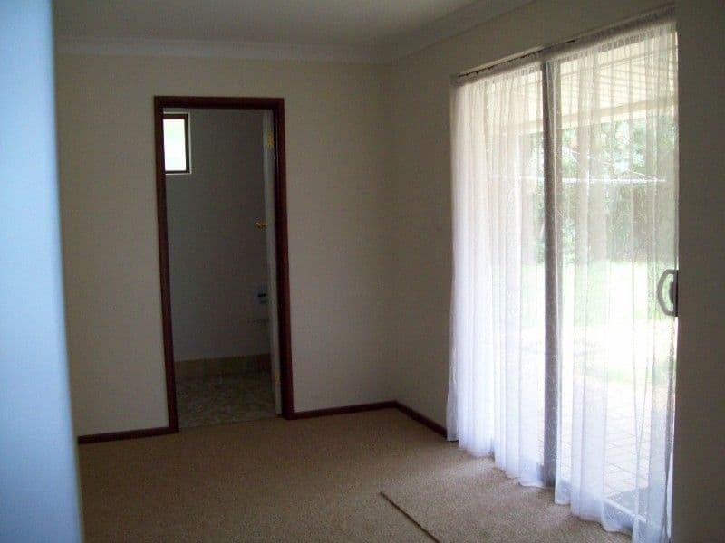 108 Weston Street, MADDINGTON WA 6109, Maddington - Thumbnail 4