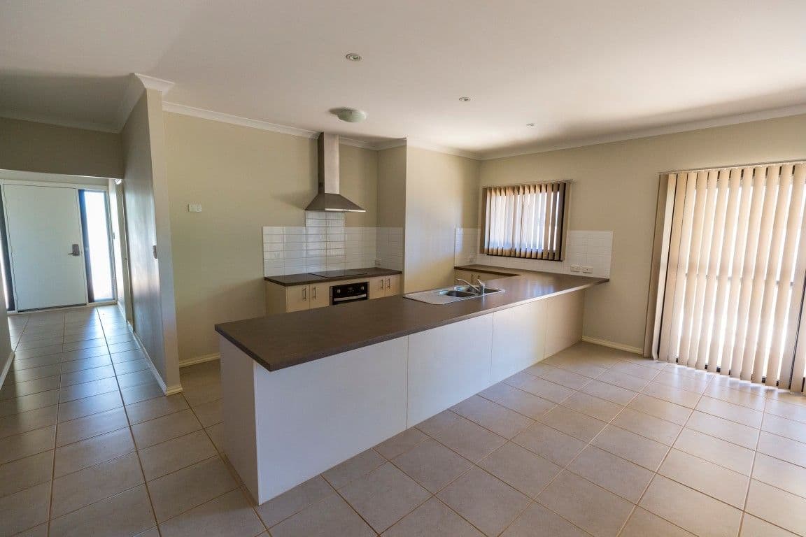 7 Beacon Close, South Hedland WA 6722, South Hedland - Thumbnail 6