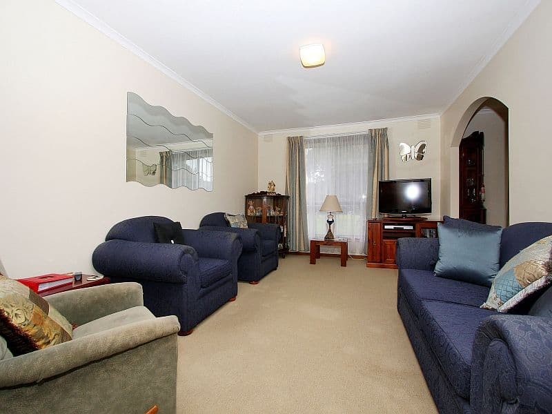 17 Strickland Avenue, MILL PARK VIC 3082, Mill Park - Thumbnail 5