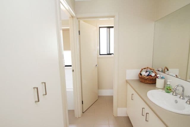 13 Tamblyn Street, Clare SA 5453, Clare - Thumbnail 5