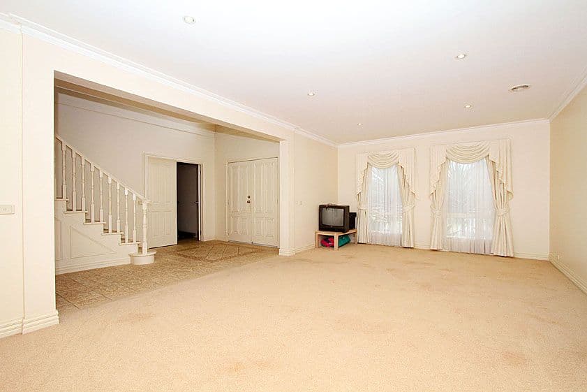 8 Ovington Court, MILL PARK VIC 3082, Mill Park - Thumbnail 5