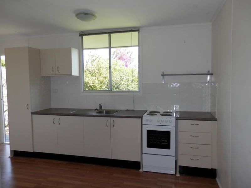 2A McLauchlan Street, BOONAH QLD 4310, Boonah - Thumbnail 3