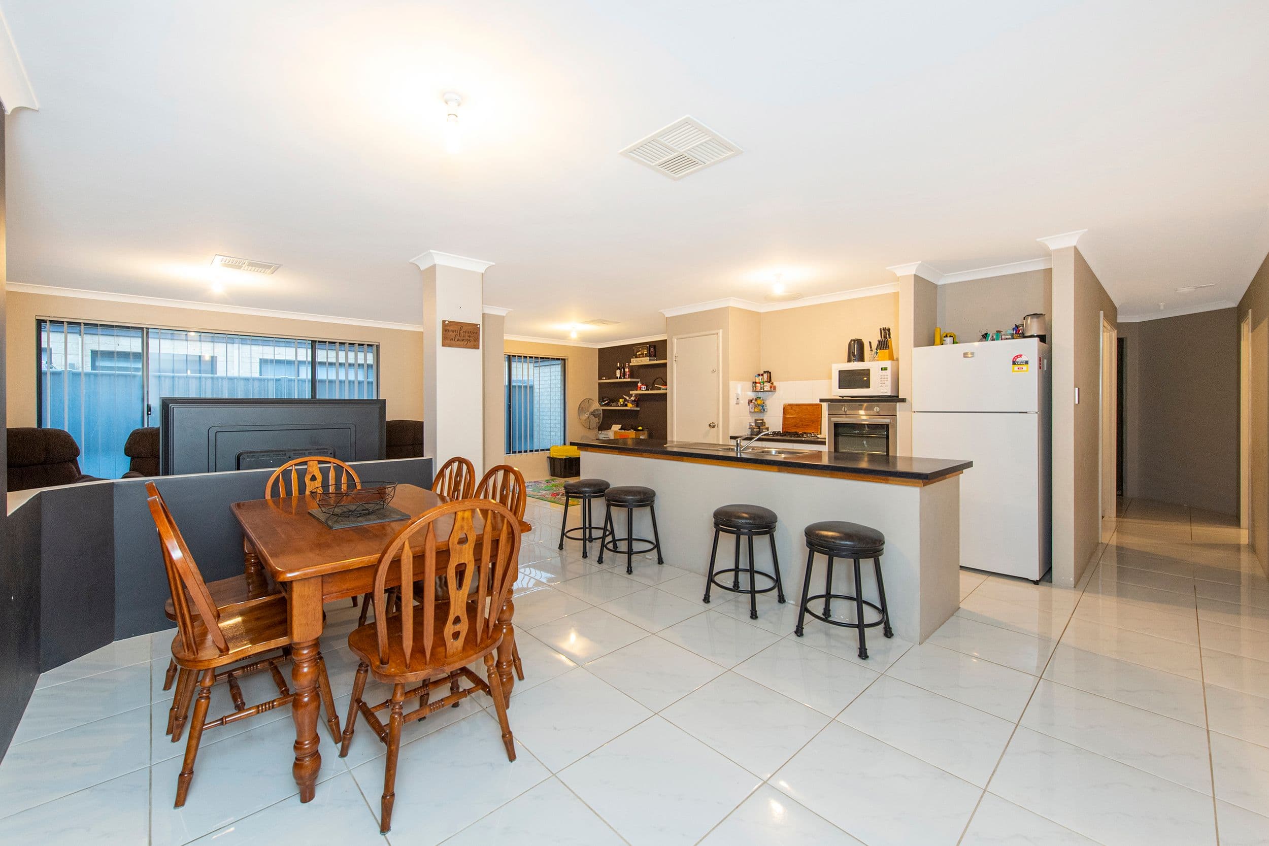 9 Baines Corner, Baldivis WA 6171, Baldivis - Thumbnail 2