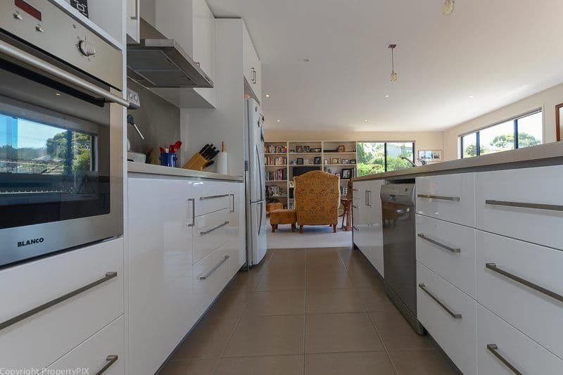 1 Gourlay Street, BLACKMANS BAY TAS 7052, Blackmans Bay - Thumbnail 8