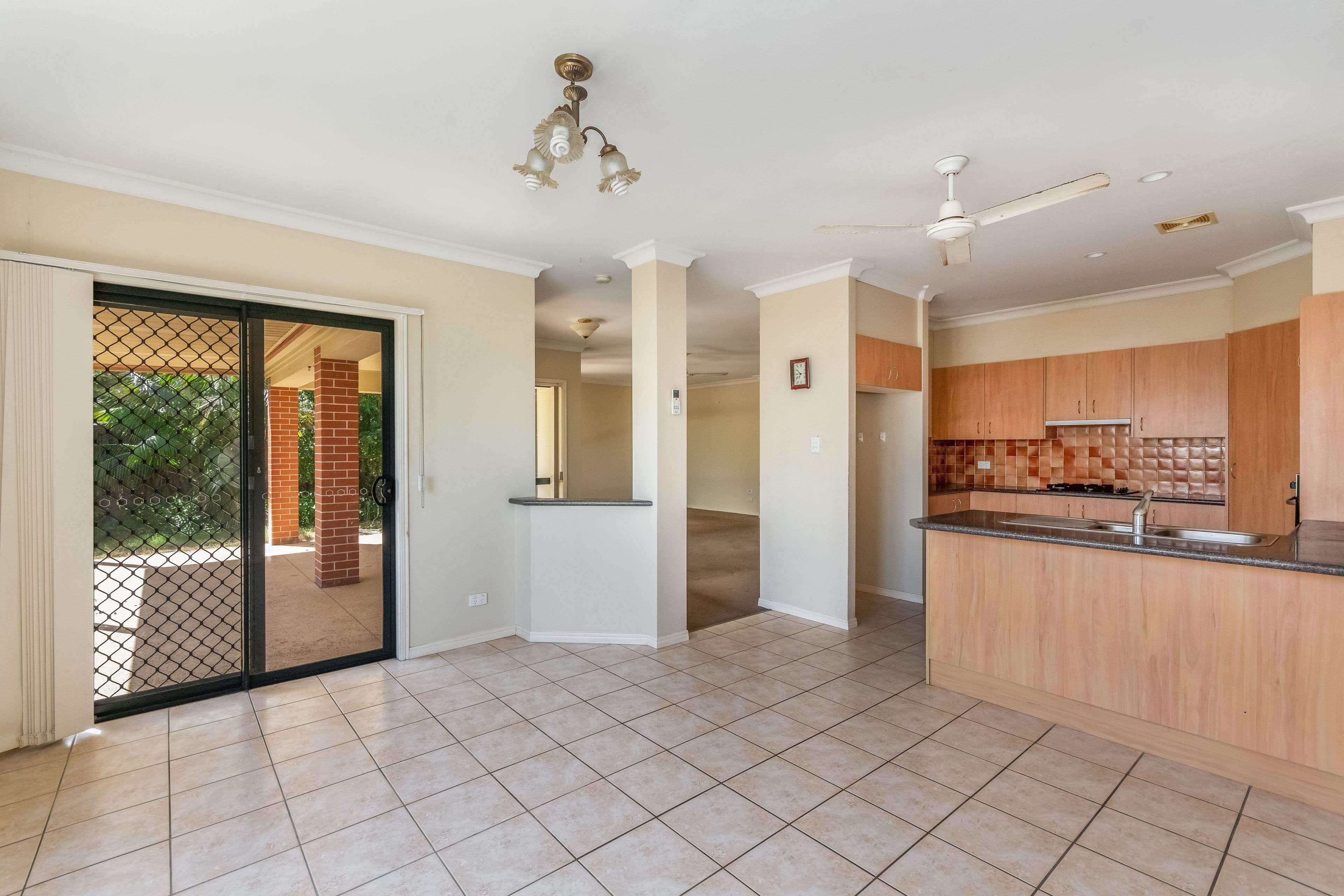 22 Oceania Court, Yamba NSW 2464, Yamba - Thumbnail 2