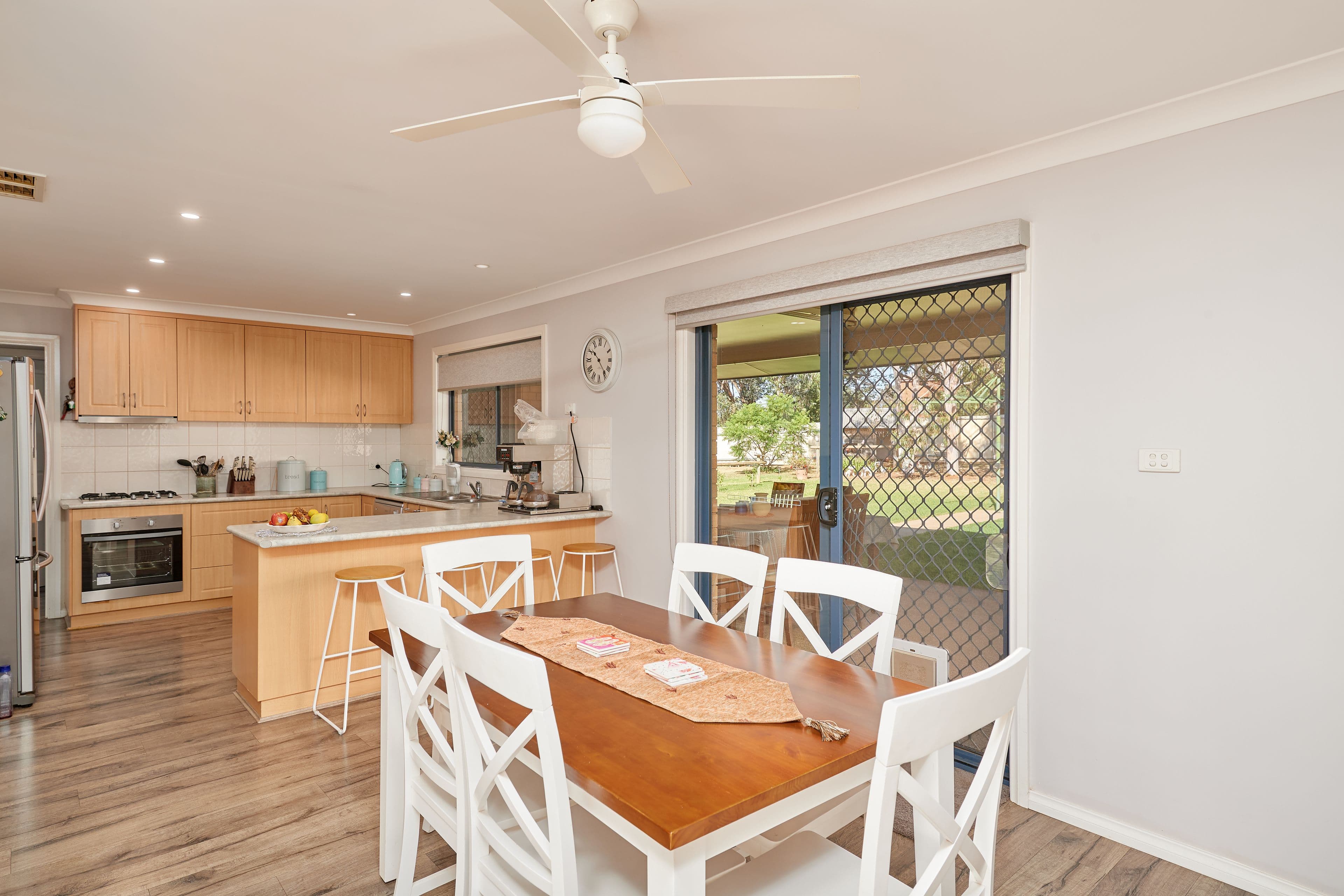 74 Lewis Street, Coolamon NSW 2701, Coolamon - Thumbnail 2