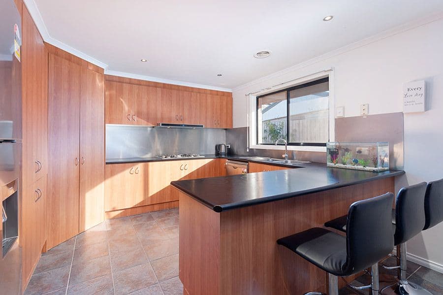 52 Statesman Avenue, Roxburgh Park VIC 3064, Roxburgh Park - Thumbnail 2