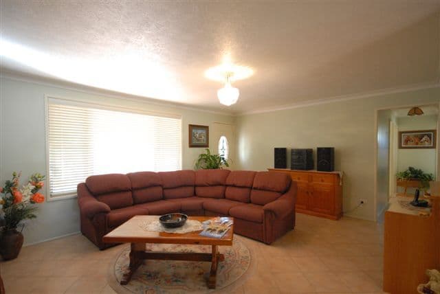 32  Wellcamp Street, NEWTOWN QLD 4350, Newtown - Thumbnail 3