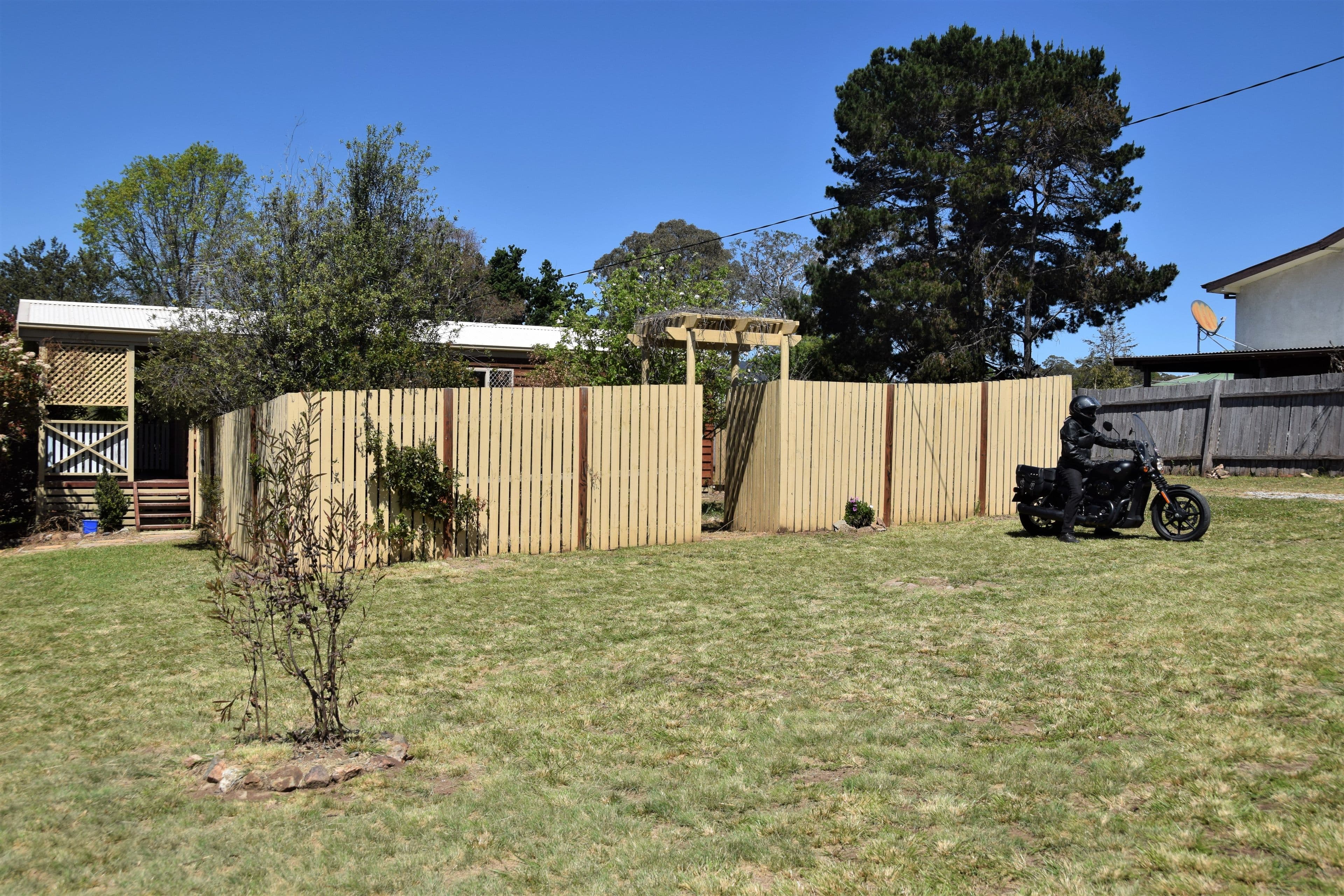 105 Cowper Street, Tenterfield NSW 2372, Tenterfield - Thumbnail 2