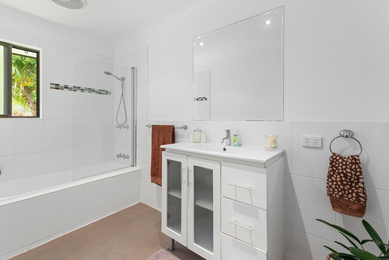 26 Aethalia Street, Currumbin Waters QLD 4223, Currumbin Waters - Thumbnail 6