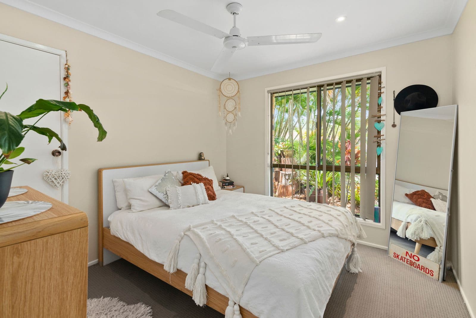 26 Aethalia Street, Currumbin Waters QLD 4223, Currumbin Waters - Thumbnail 7