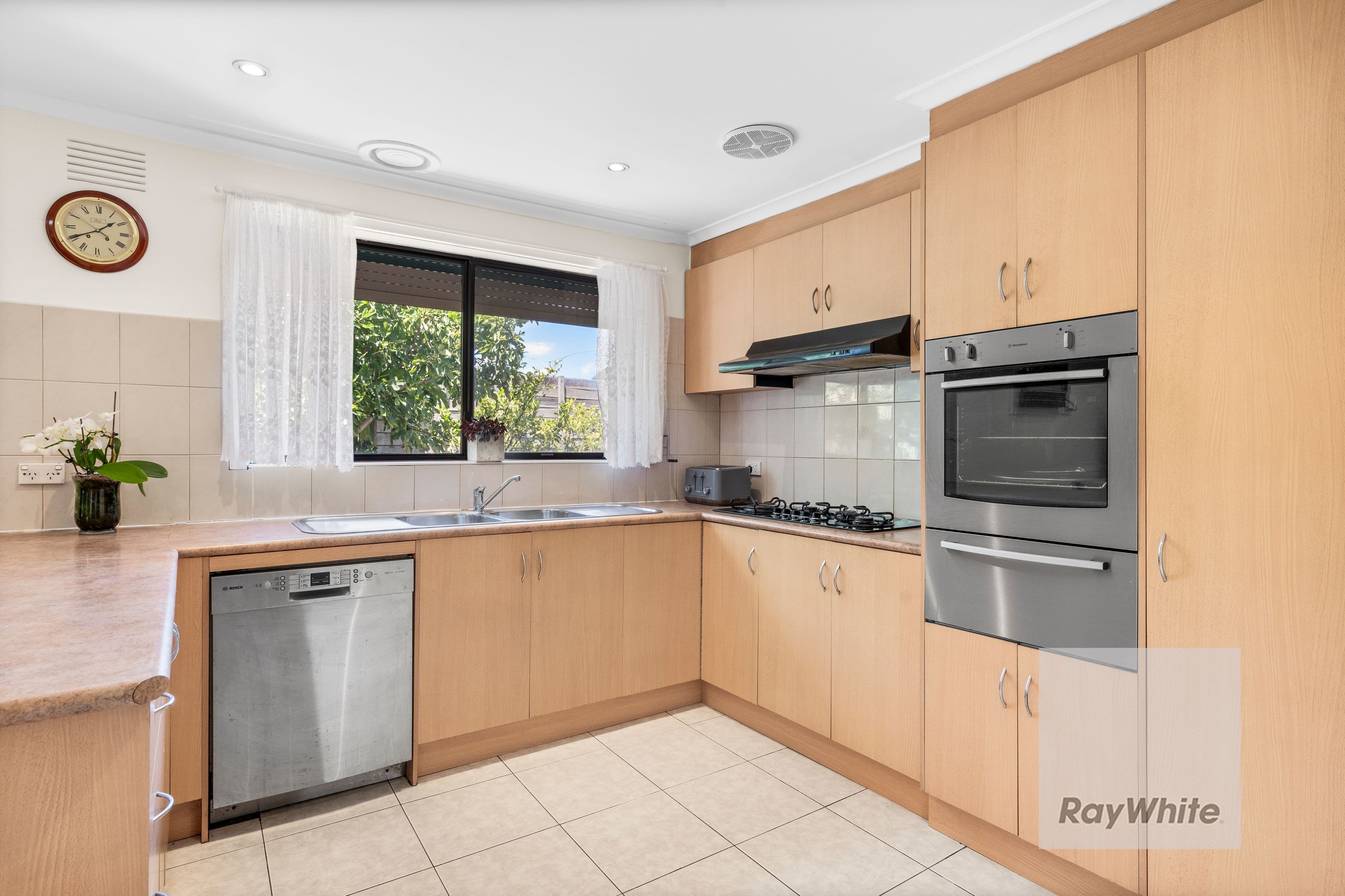 27 Japonica Street, Bundoora VIC 3083, Bundoora - Thumbnail 6
