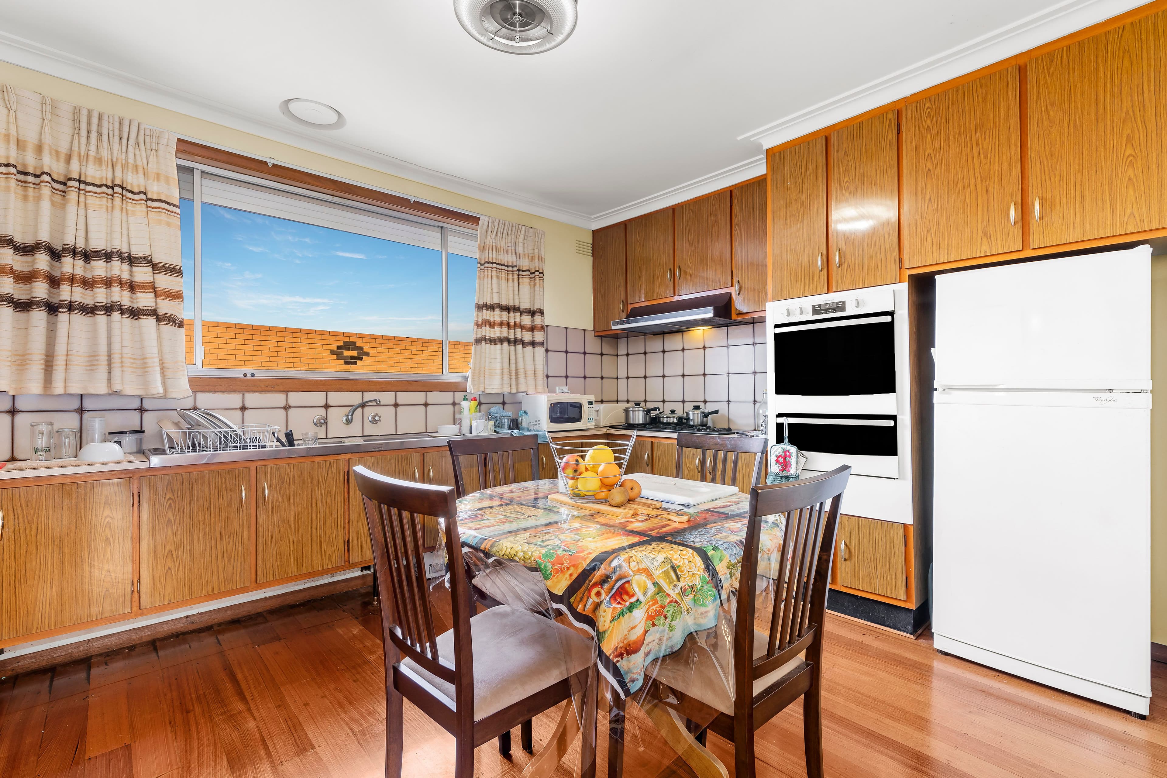 3 Robins Avenue, Reservoir VIC 3073, Reservoir - Thumbnail 2
