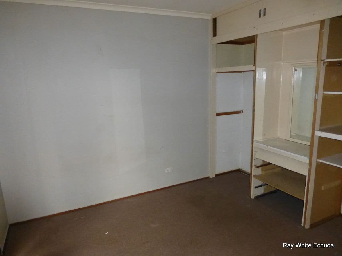 33 Dobinson Street, ECHUCA VIC 3564, Echuca - Thumbnail 4