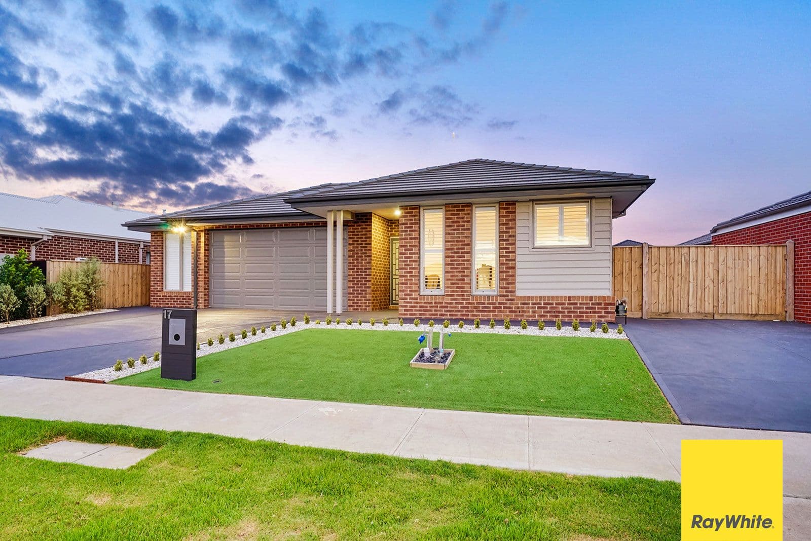 17 Treeve Parkway, Werribee VIC 3030, Werribee - Thumbnail 3