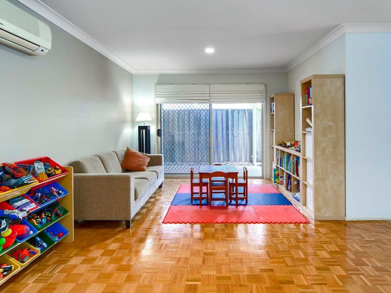 59 Matthews Way, WAKERLEY QLD 4154, Wakerley - Thumbnail 3