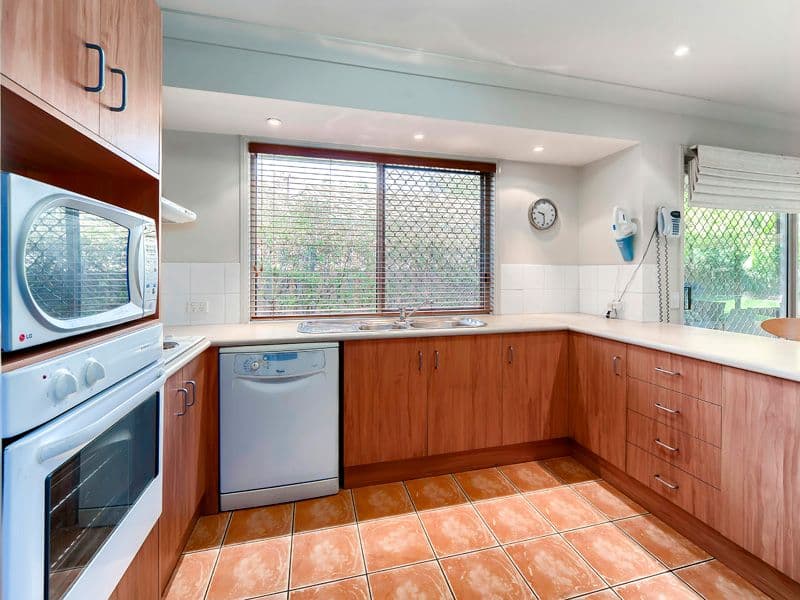 59 Matthews Way, WAKERLEY QLD 4154, Wakerley - Thumbnail 4
