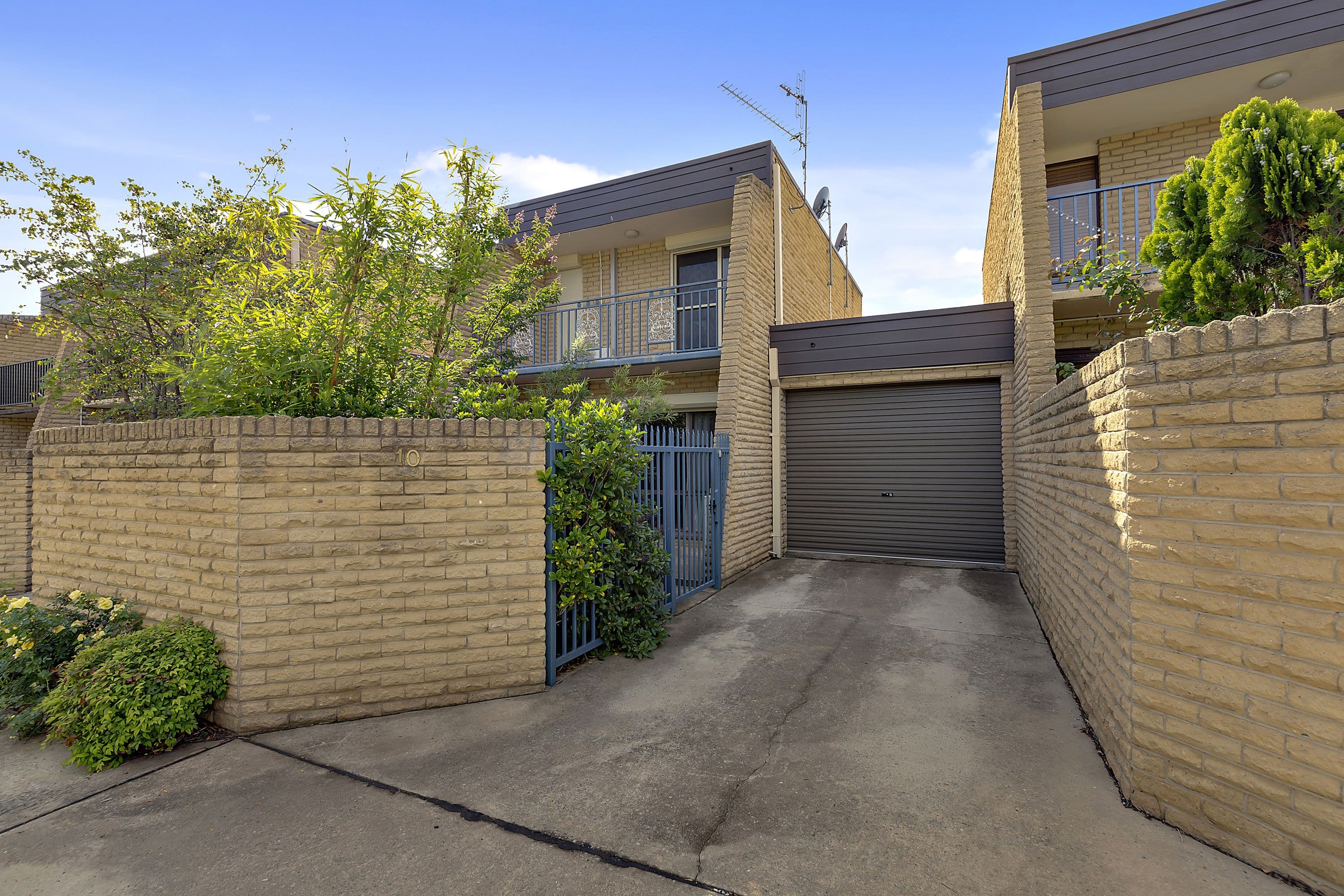 20 Donald Road, Queanbeyan NSW 2620, Queanbeyan - Image 1