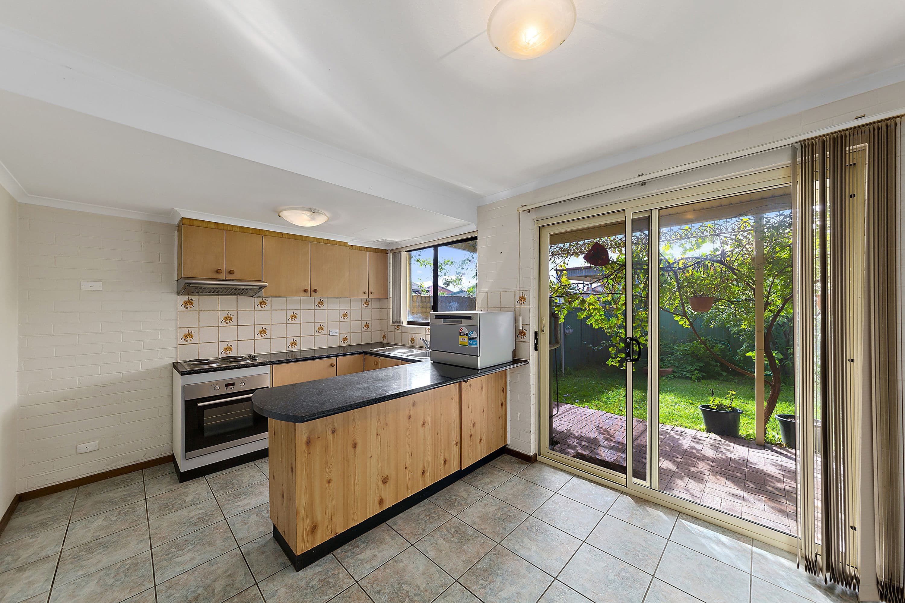 20 Donald Road, Queanbeyan NSW 2620, Queanbeyan - Thumbnail 4