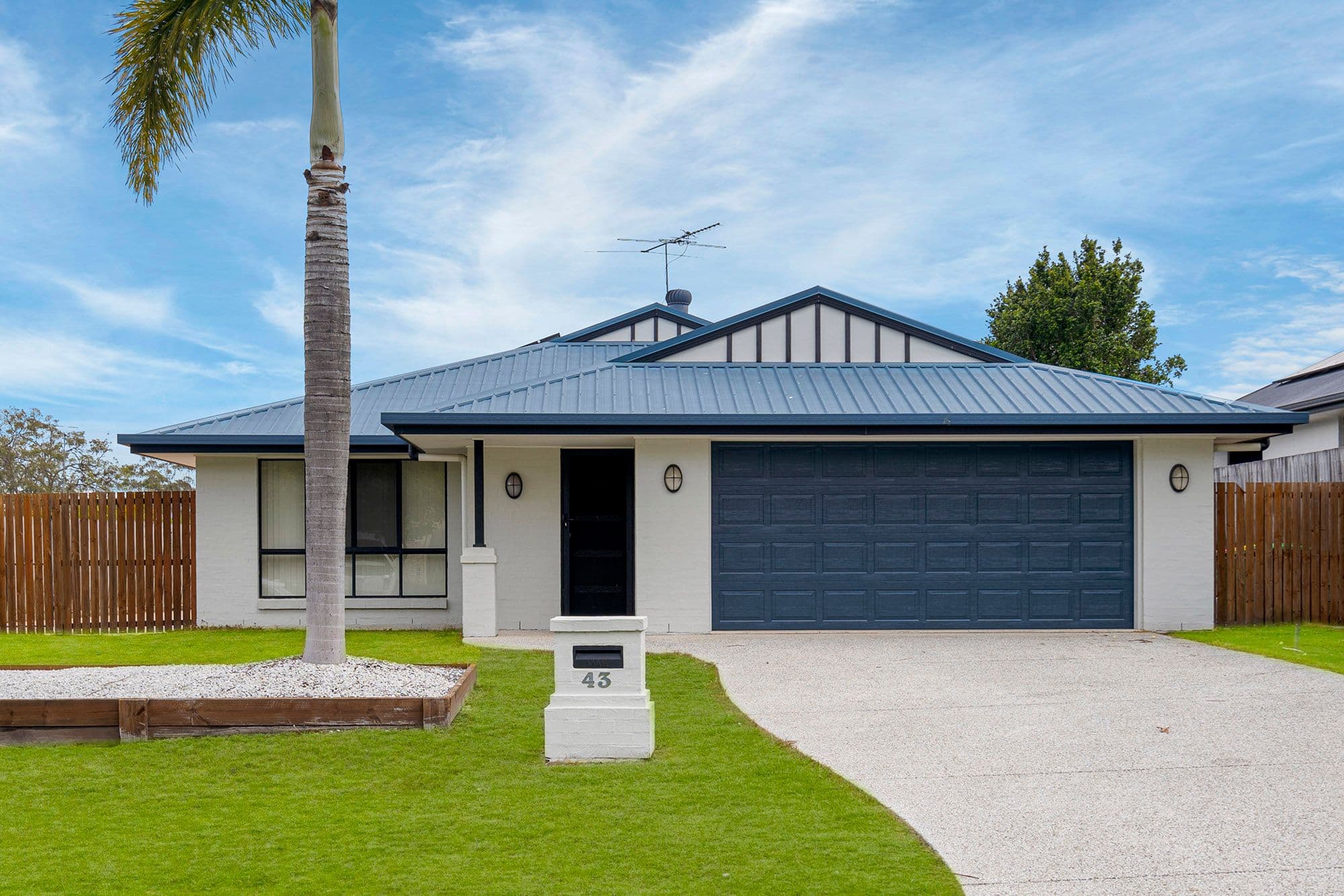 1 Mountain View Crescent, Mount Warren Park QLD 4207, Mount Warren Park - Image 1