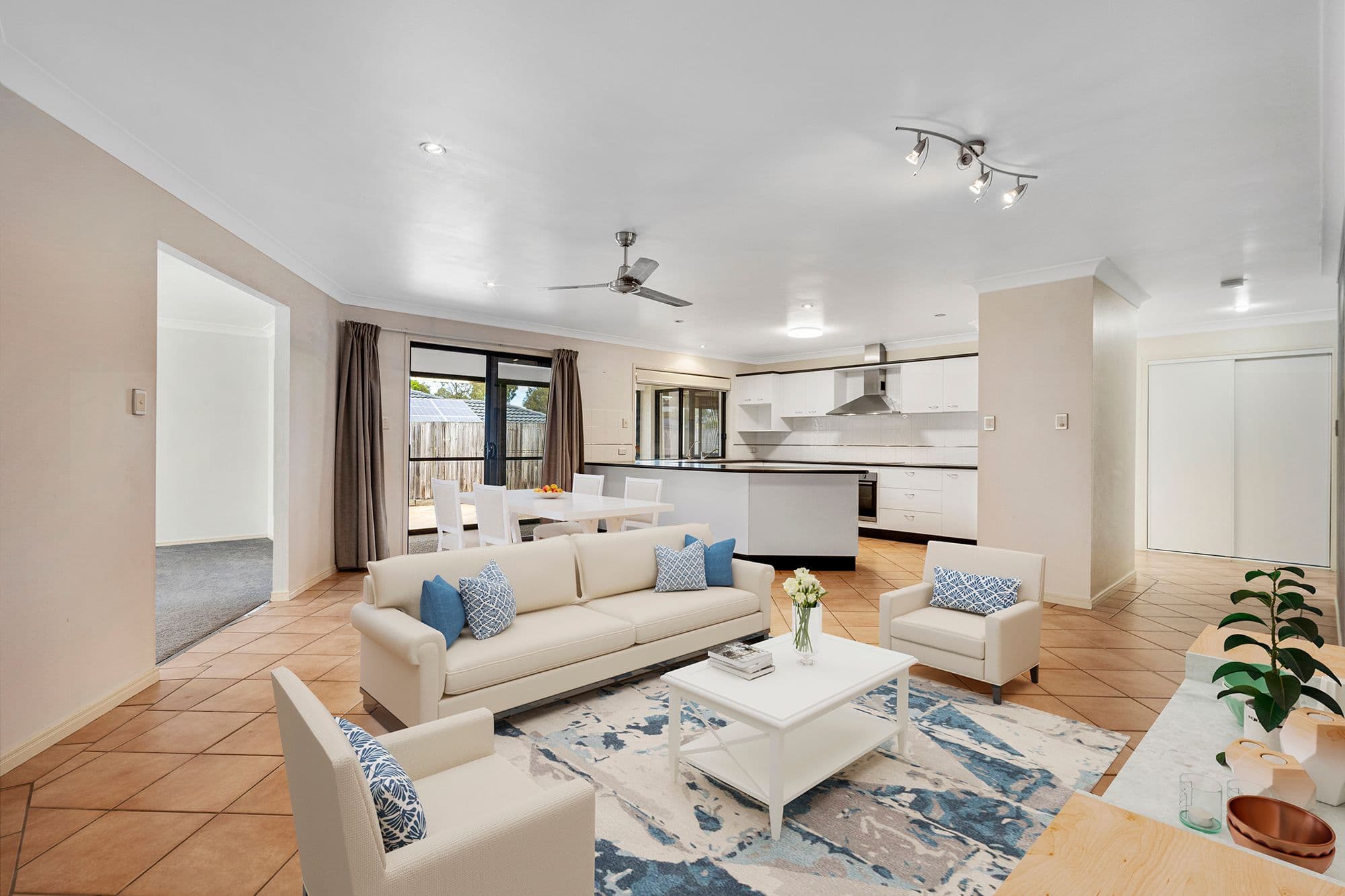 1 Mountain View Crescent, Mount Warren Park QLD 4207, Mount Warren Park - Thumbnail 8