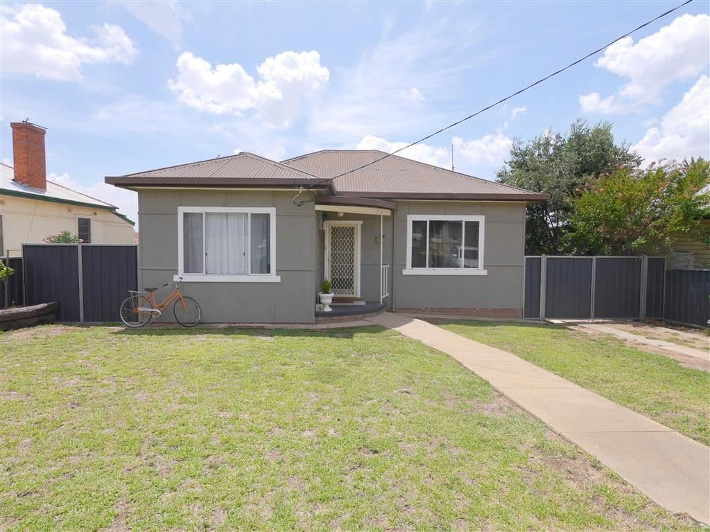 10 Whitby Street, Cowra - Image 1
