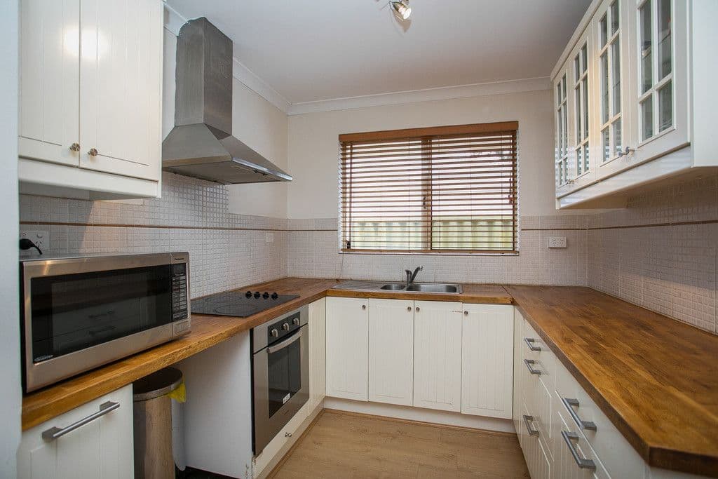 32 Mandilla Parade, Ballajura WA 6066, Ballajura - Thumbnail 3