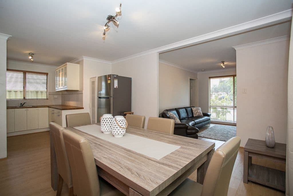 32 Mandilla Parade, Ballajura WA 6066, Ballajura - Thumbnail 4