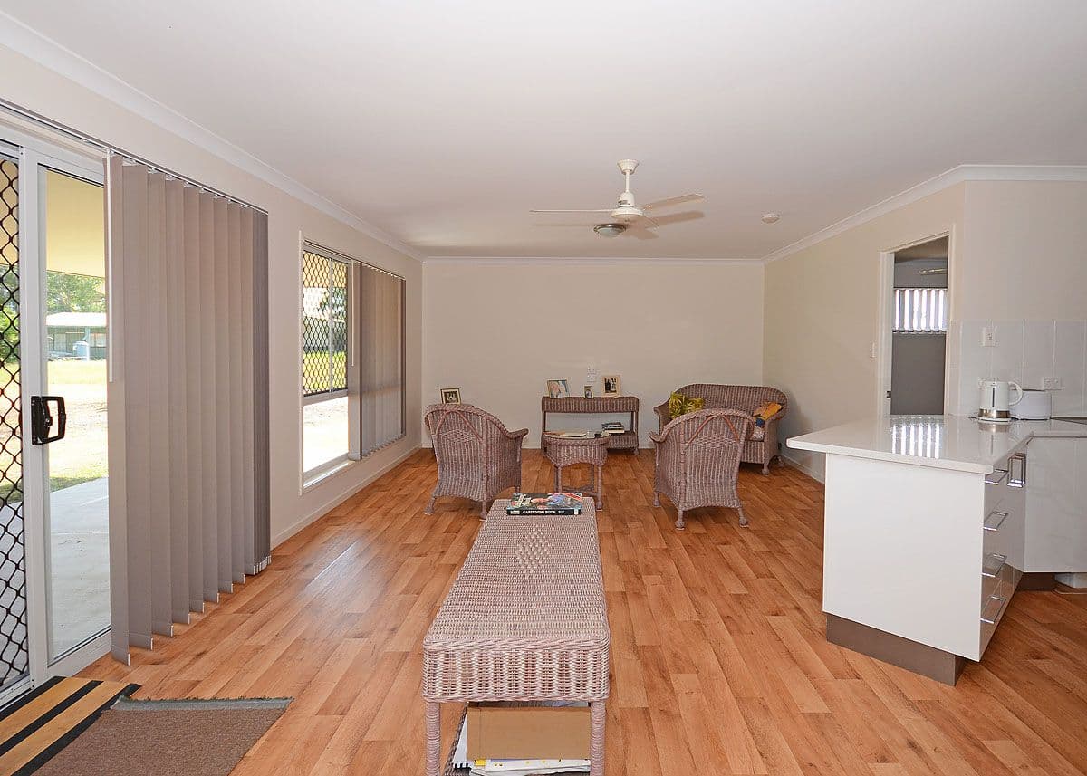 6 Bulleen Way, BURRUM HEADS QLD 4659, Burrum Heads - Thumbnail 2