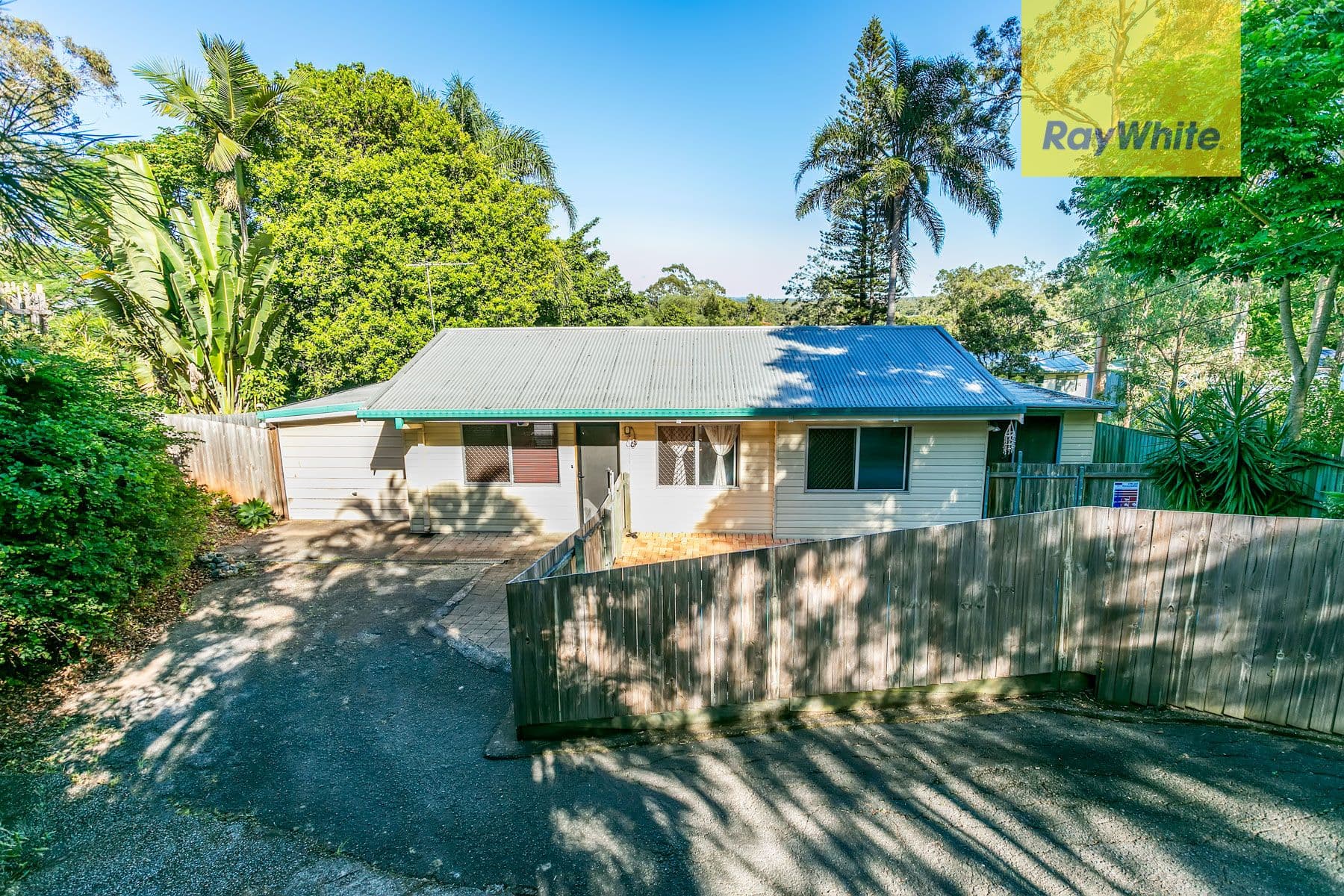 11 Tecoma Street, Kingston QLD 4114, Kingston - Thumbnail 2