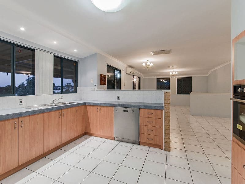 21 Hargrave Place, Parmelia WA 6167, Parmelia - Thumbnail 2