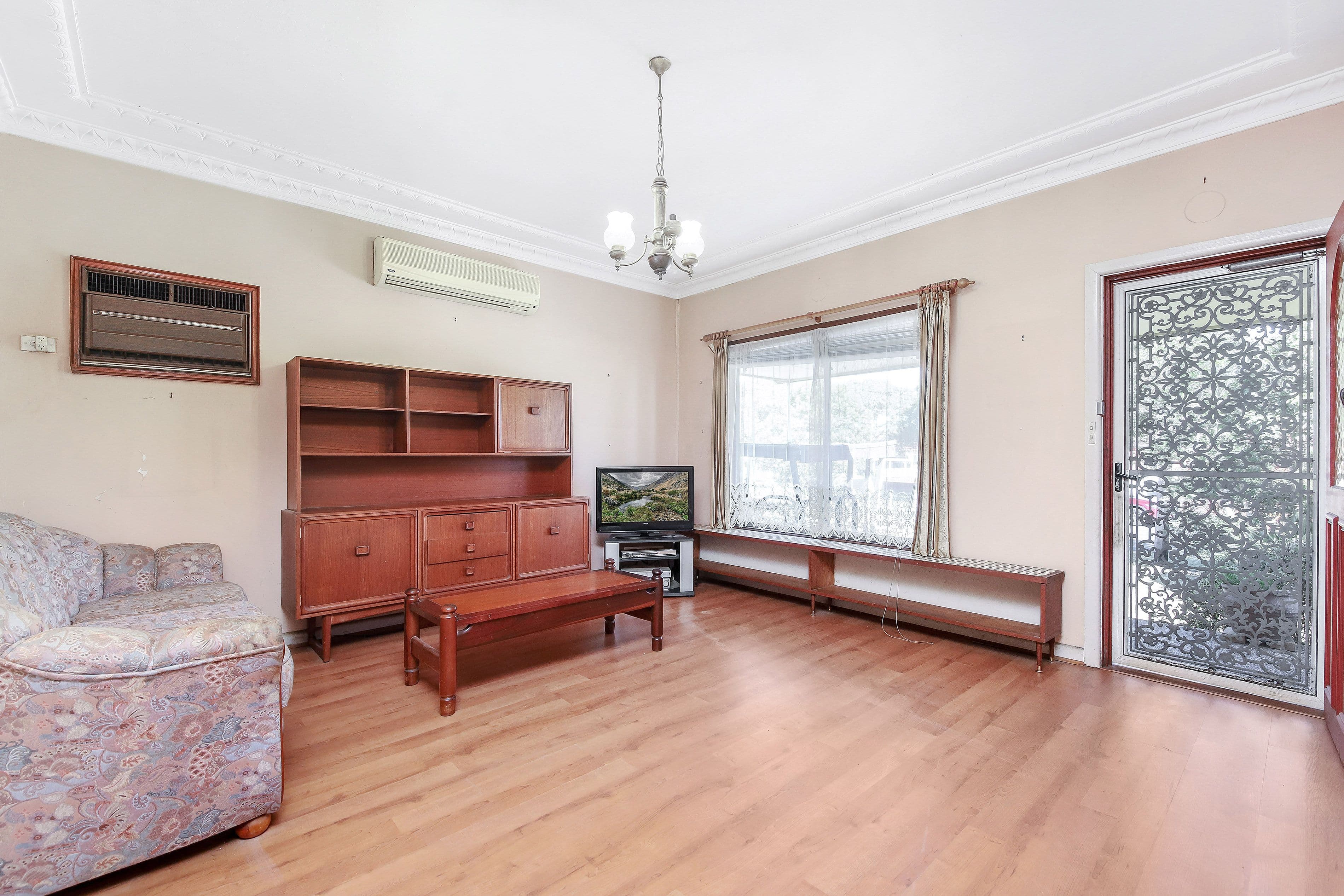 9 Talbot Road, Yagoona NSW 2199, Yagoona - Thumbnail 2