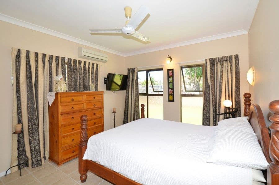 1585 Riverway Drive, KELSO QLD 4815, Kelso - Thumbnail 5