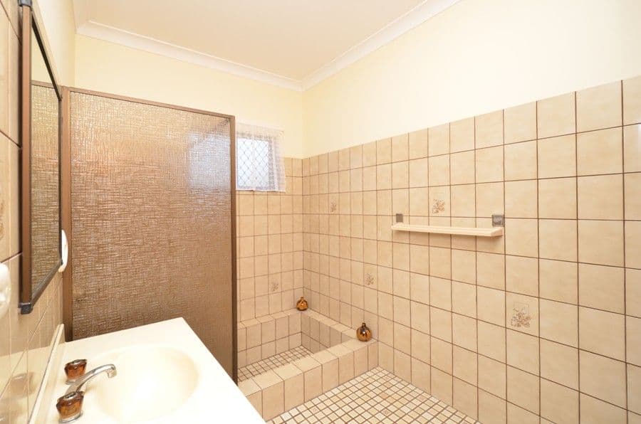 1585 Riverway Drive, KELSO QLD 4815, Kelso - Thumbnail 7