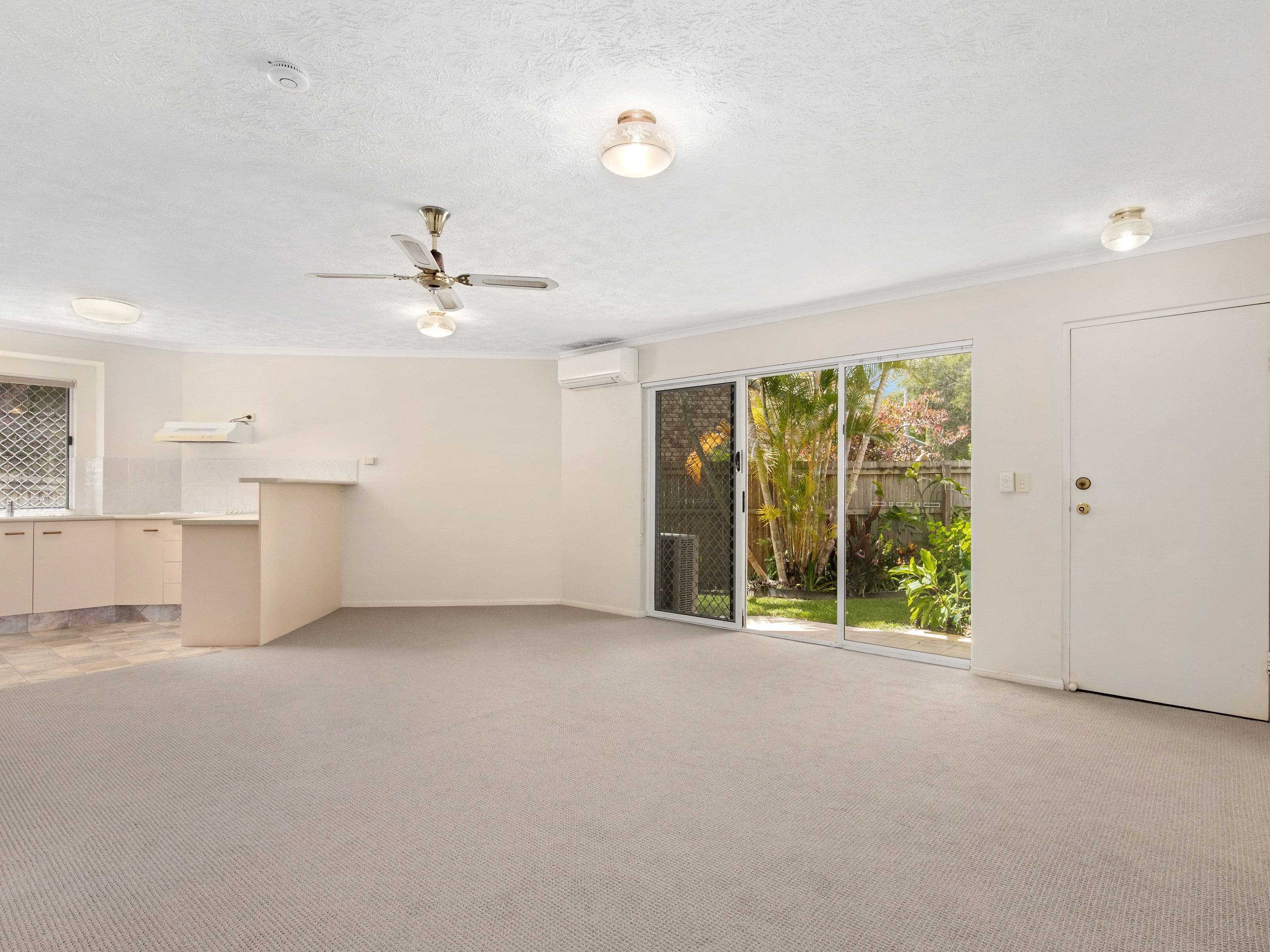 25 Thorngate Drive, Robina QLD 4226, Robina - Thumbnail 2