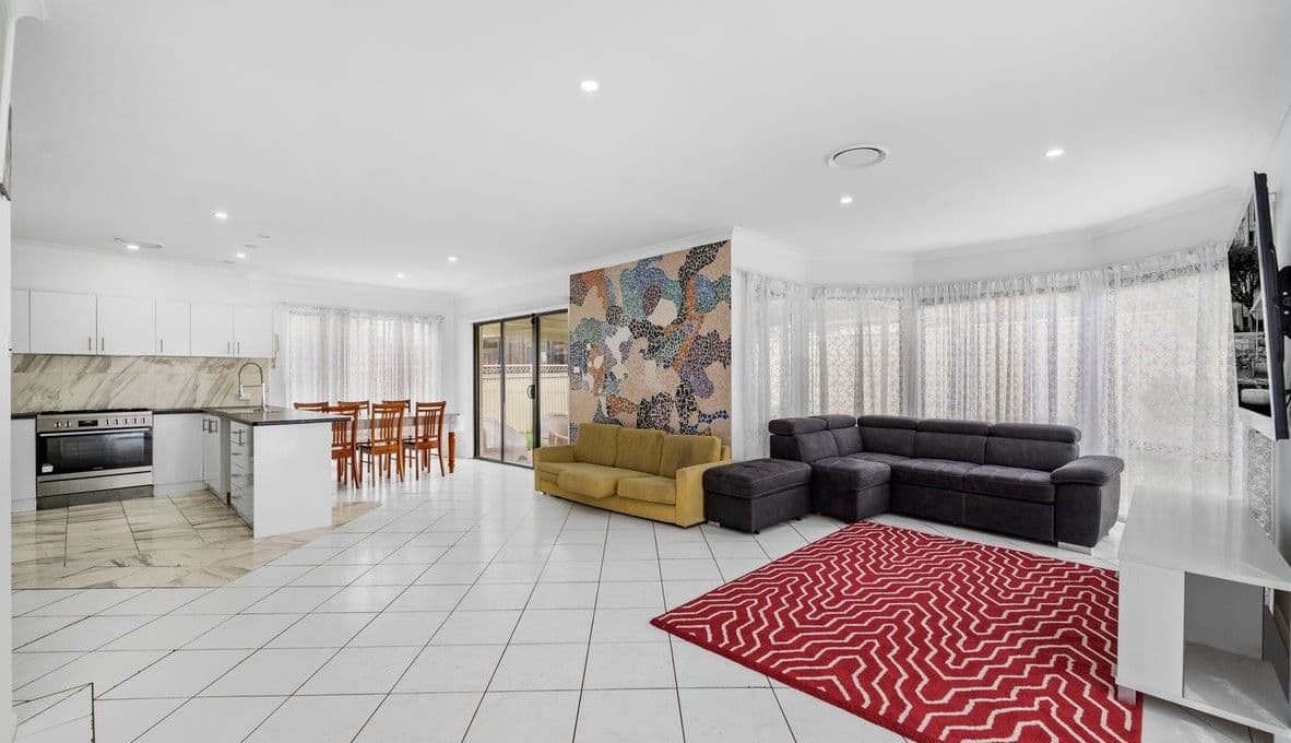 8 Chapman Street, West Hoxton NSW 2171, West Hoxton - Thumbnail 5