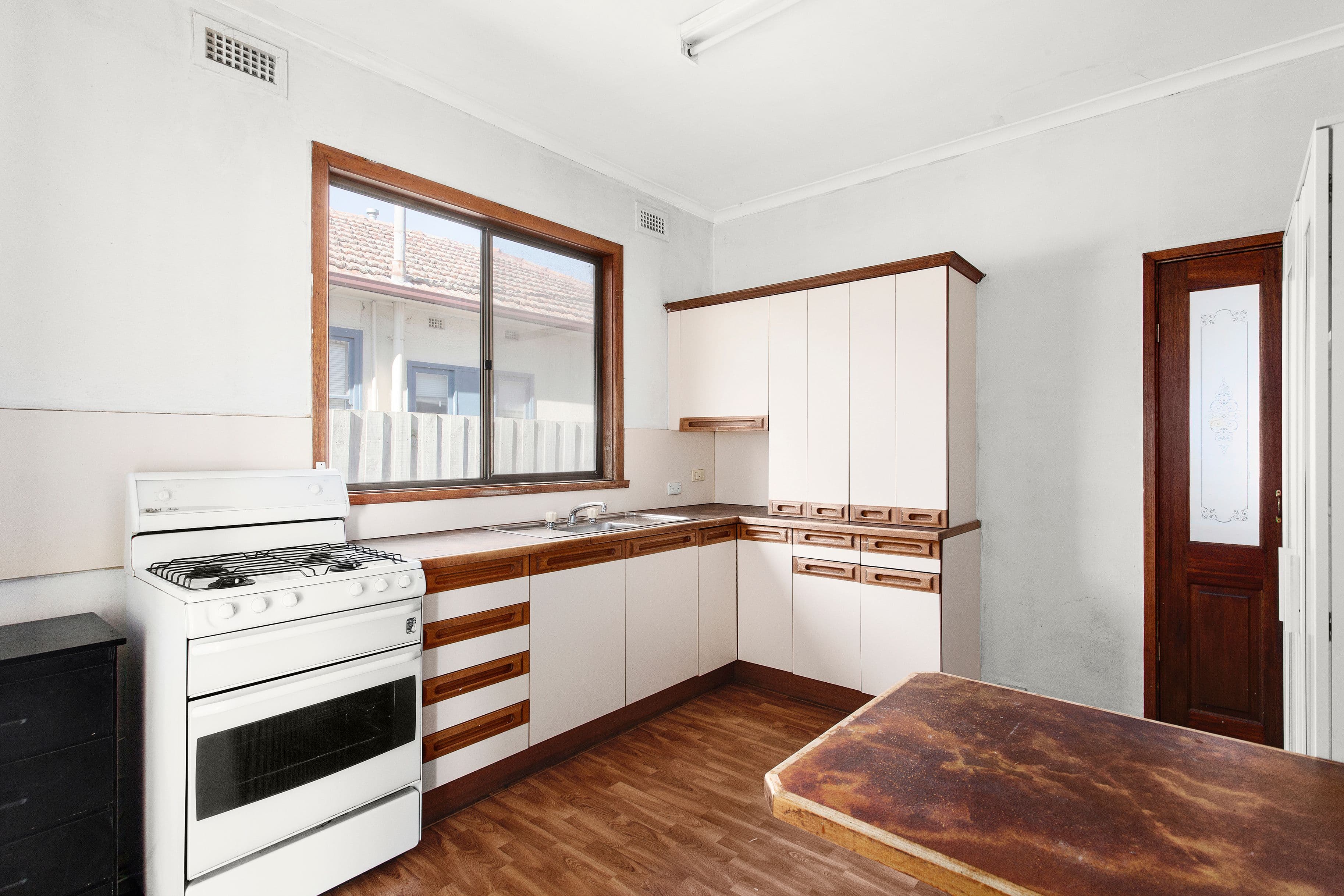 1053 North Road, Hughesdale VIC 3166, Hughesdale - Thumbnail 2