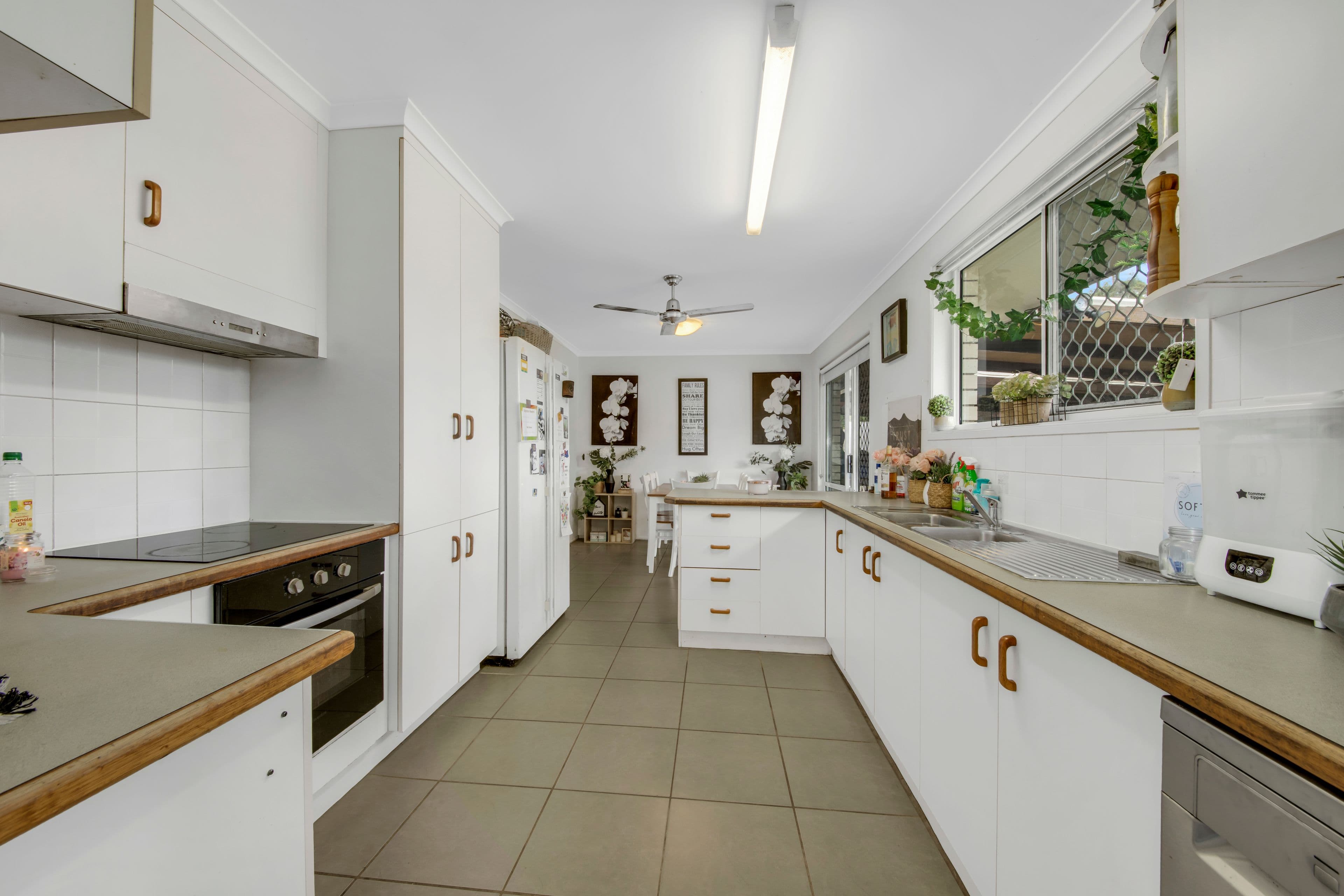 43 Intrepid Street, Clinton QLD 4680, Clinton - Thumbnail 5