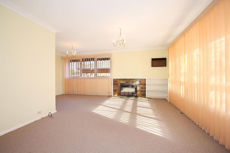 28 Cambridge Drive, GLEN WAVERLEY VIC 3150, Glen Waverley - Thumbnail 2