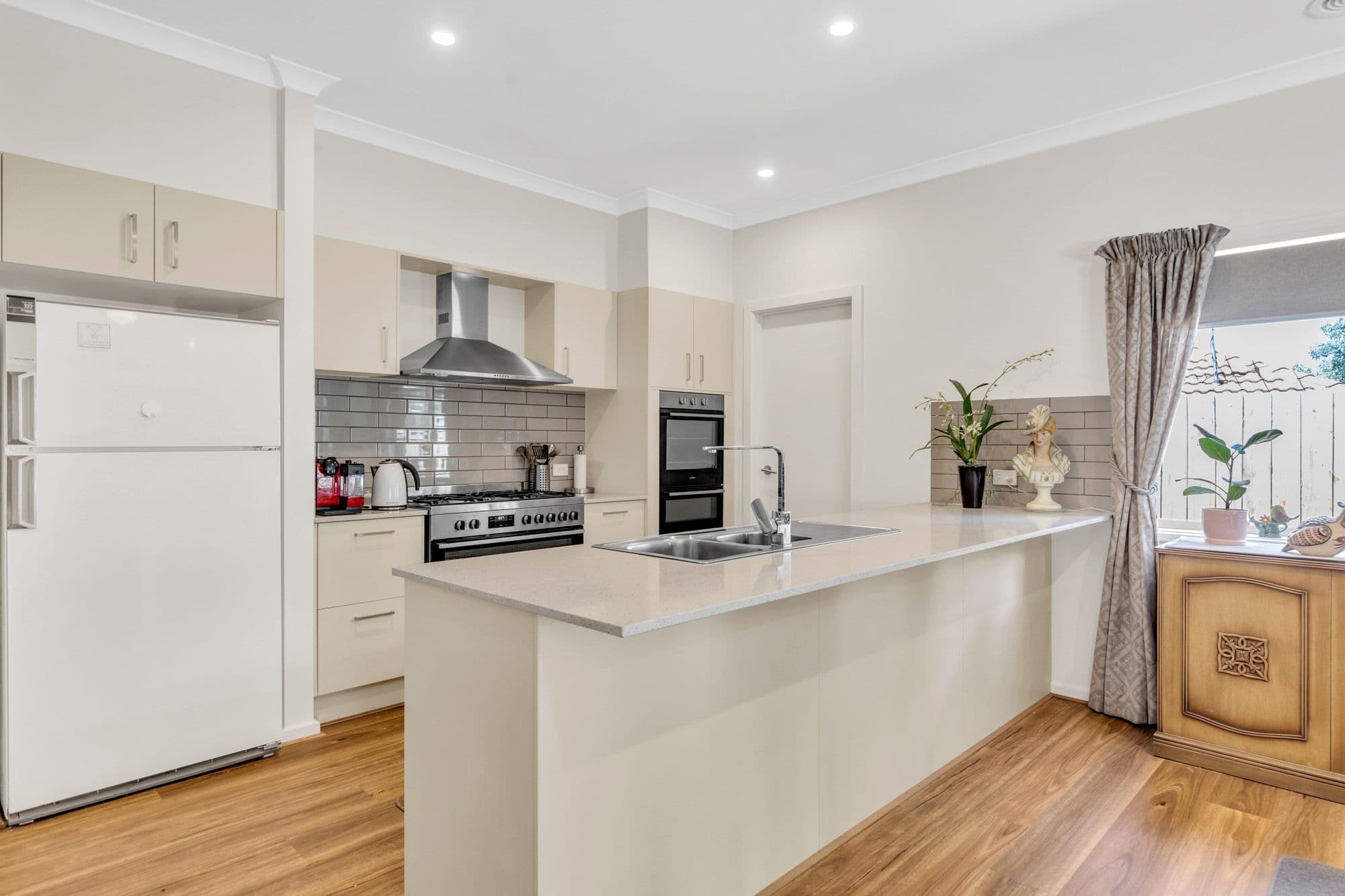 18b Norwood Court, Hoppers Crossing VIC 3029, Hoppers Crossing - Thumbnail 2