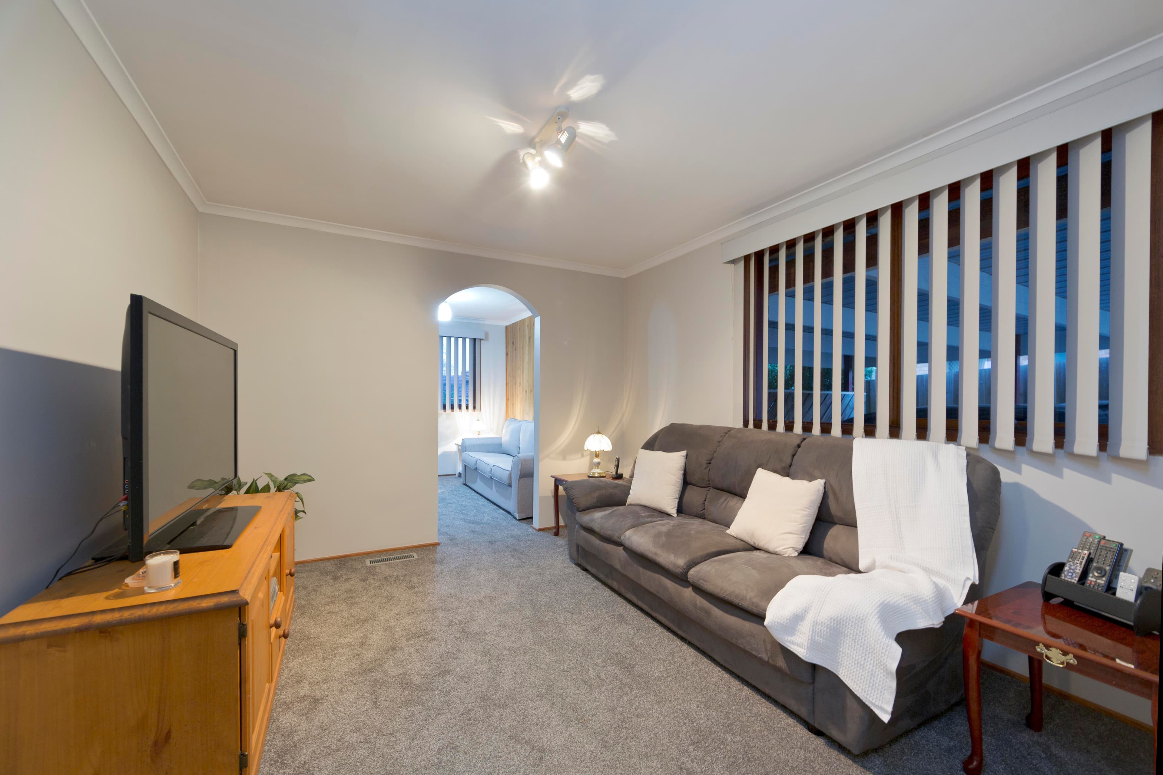 33 Whitford Way, Frankston VIC 3199, Frankston - Thumbnail 4