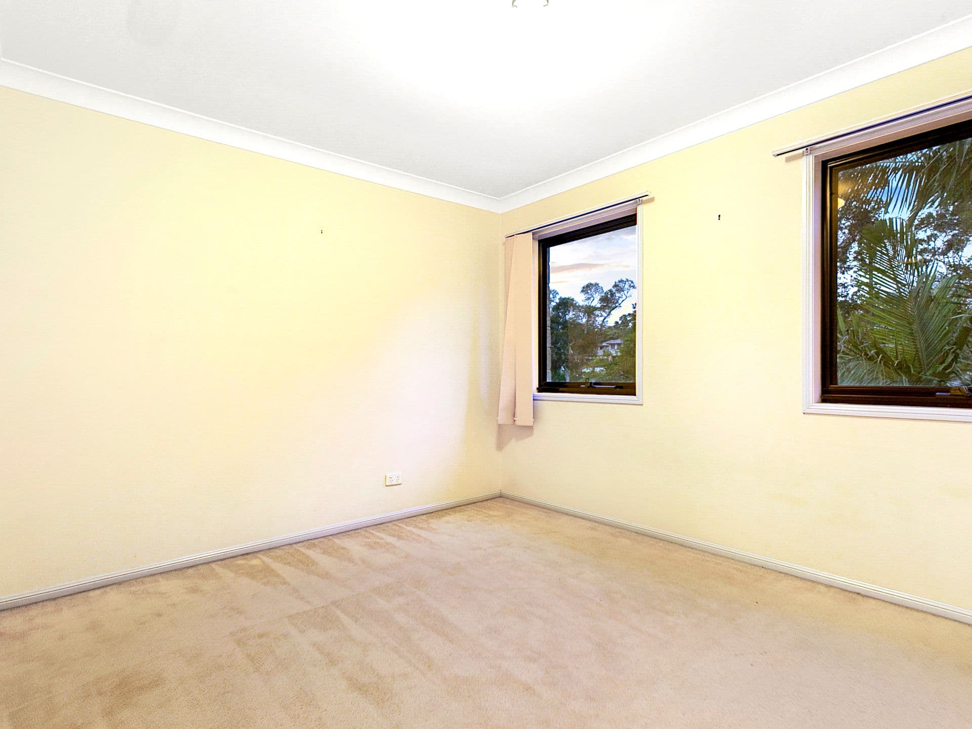 8 Estate Place, Holland Park West QLD 4121, Holland Park West - Thumbnail 8