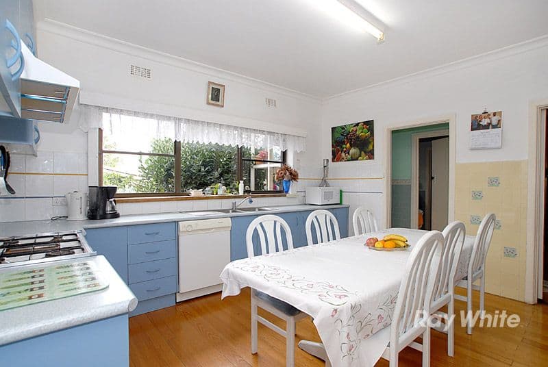82 Elonera Road, NOBLE PARK NORTH VIC 3174, Noble Park North - Thumbnail 2