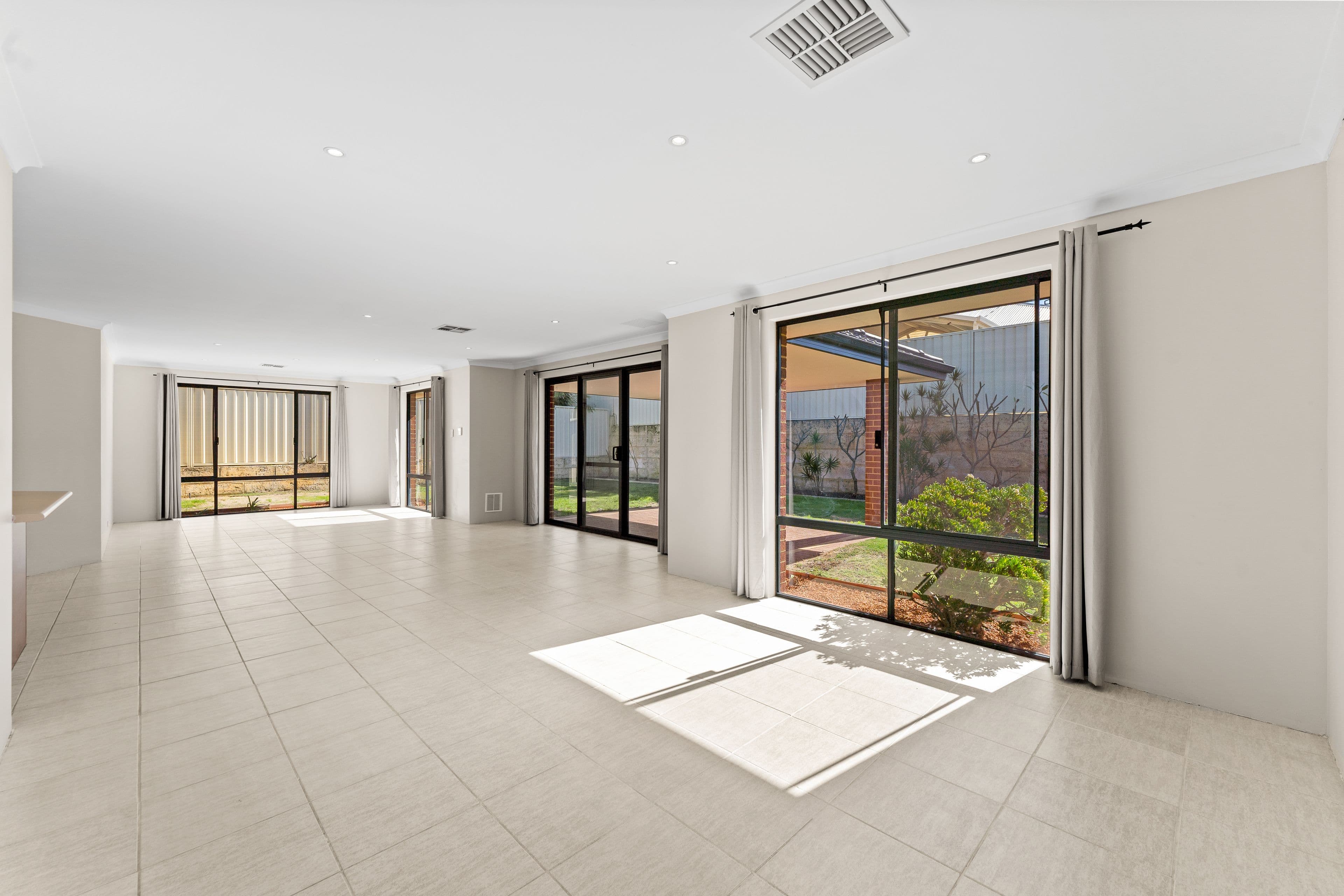 85 Tranby Drive, Baldivis WA 6171, Baldivis - Thumbnail 2
