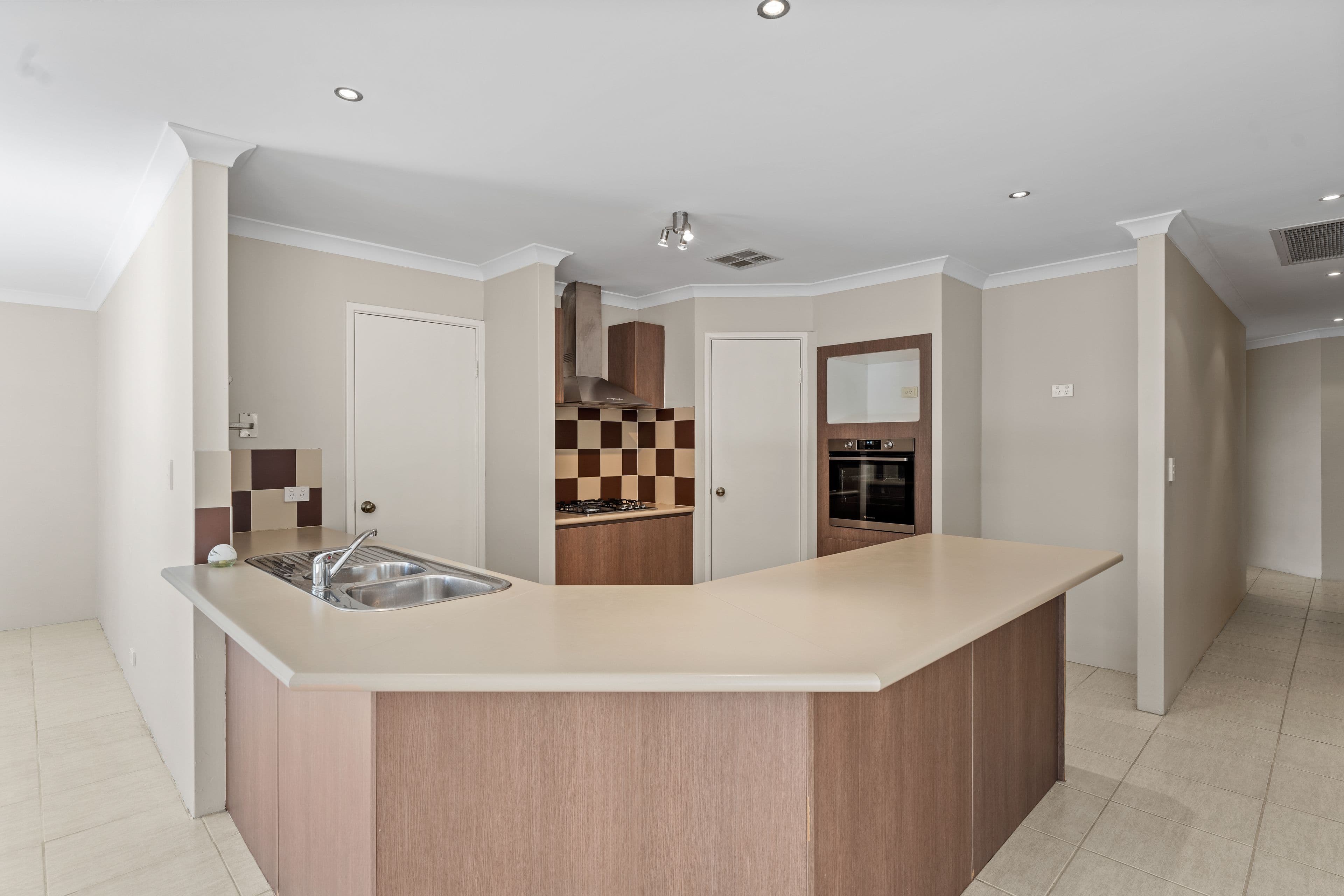 85 Tranby Drive, Baldivis WA 6171, Baldivis - Thumbnail 3