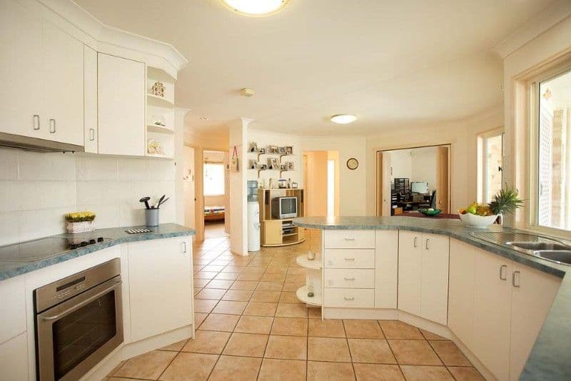 5 Crown Place, KURABY QLD 4112, Kuraby - Thumbnail 4