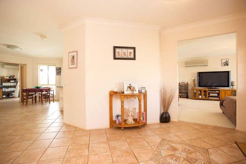 5 Crown Place, KURABY QLD 4112, Kuraby - Thumbnail 8