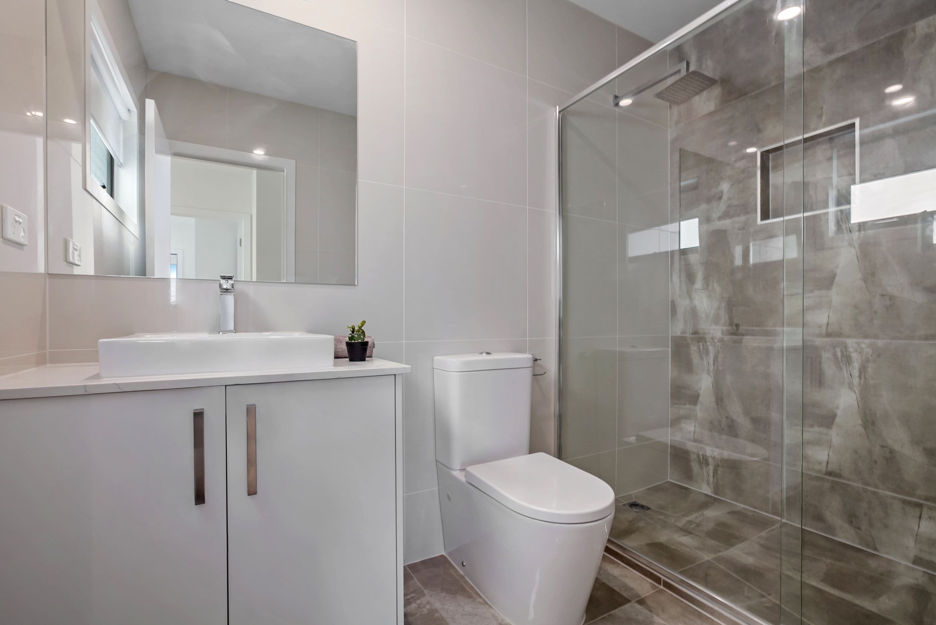4 Newton Street, Reservoir VIC 3073, Reservoir - Thumbnail 8